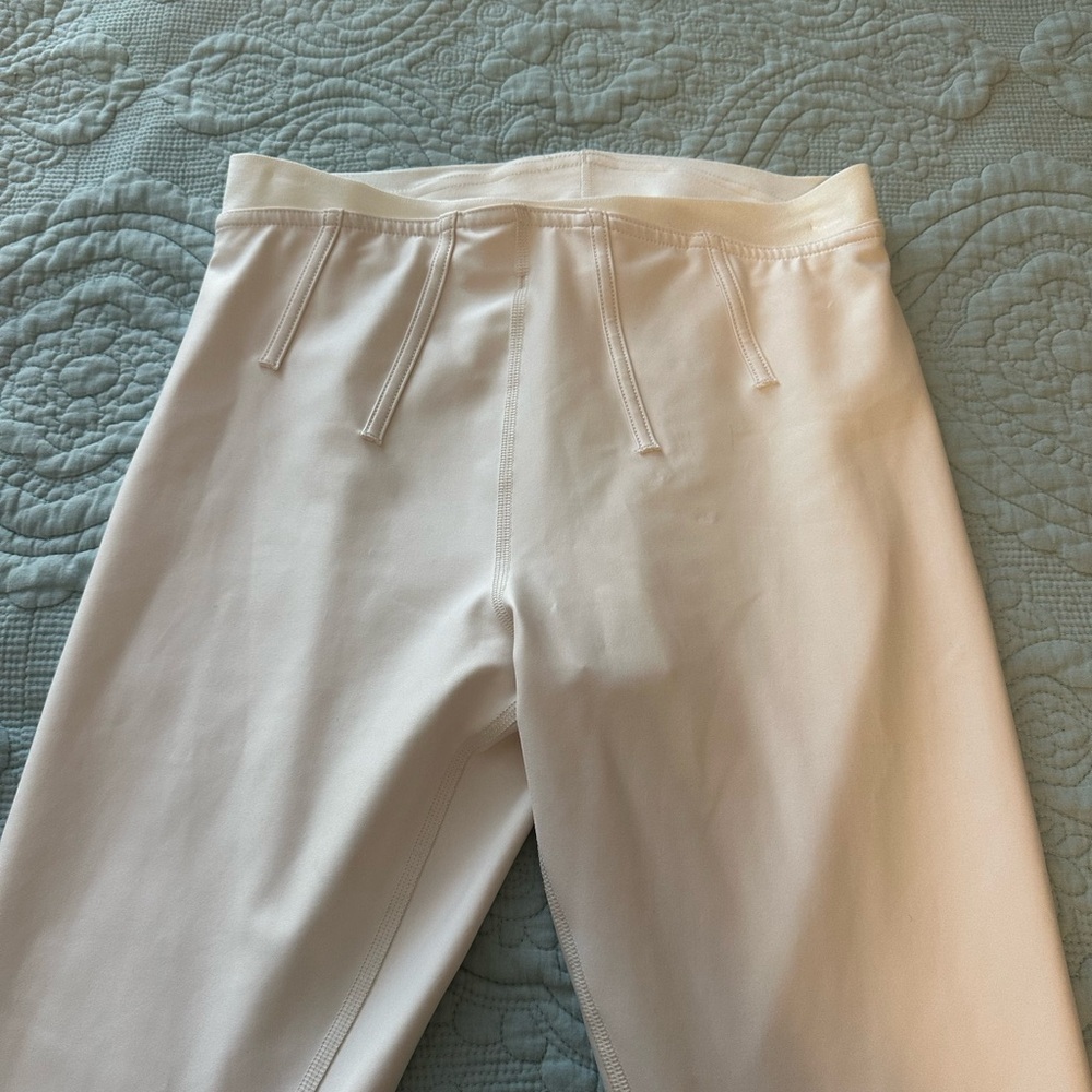 White Alo Yoga Leggings, Size Medium